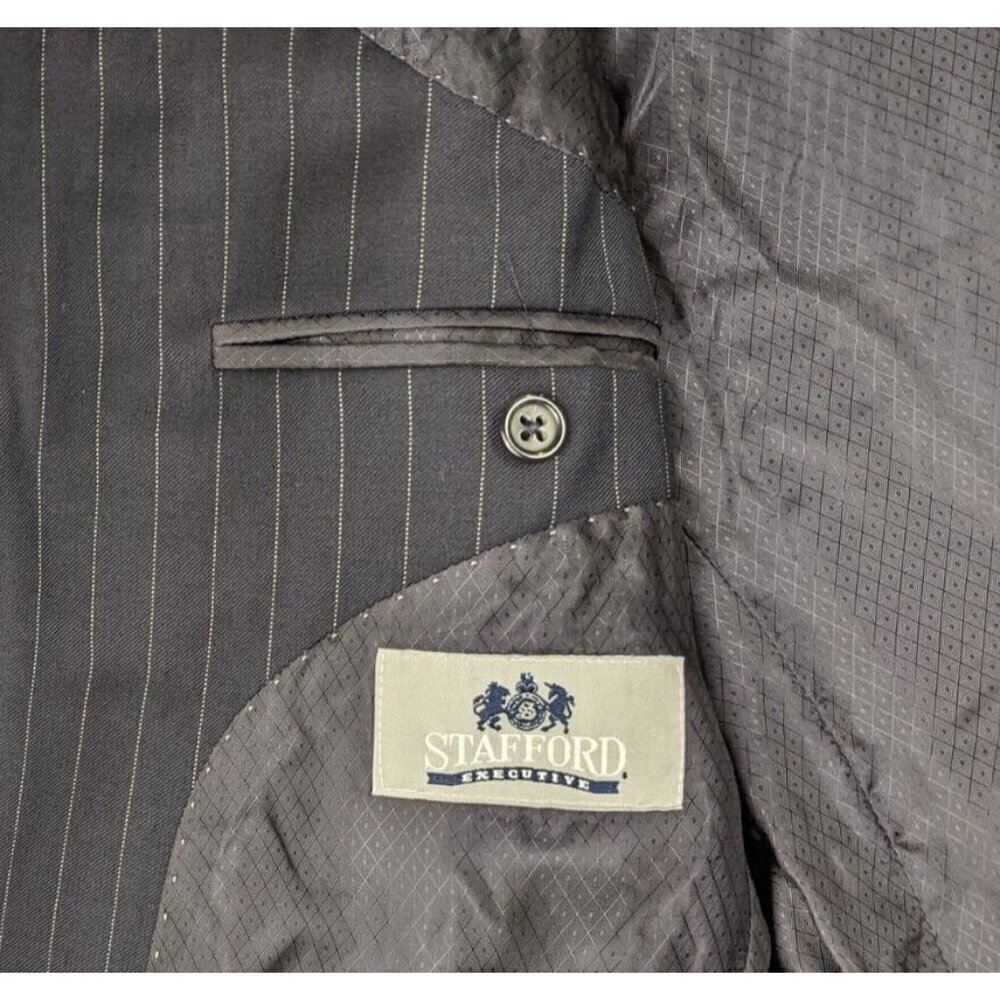 STAFFORD EXECUTIVE - MEN'S BLUE PINSTRIPE BLAZER JACKET SPORT COAT - SIZE 40R - Picture 6 of 12